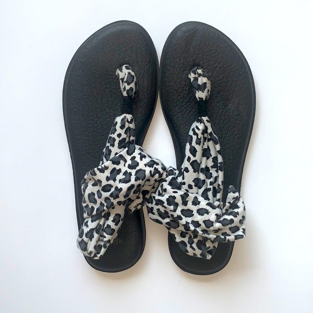 Sanuk yoga sling flat sandal